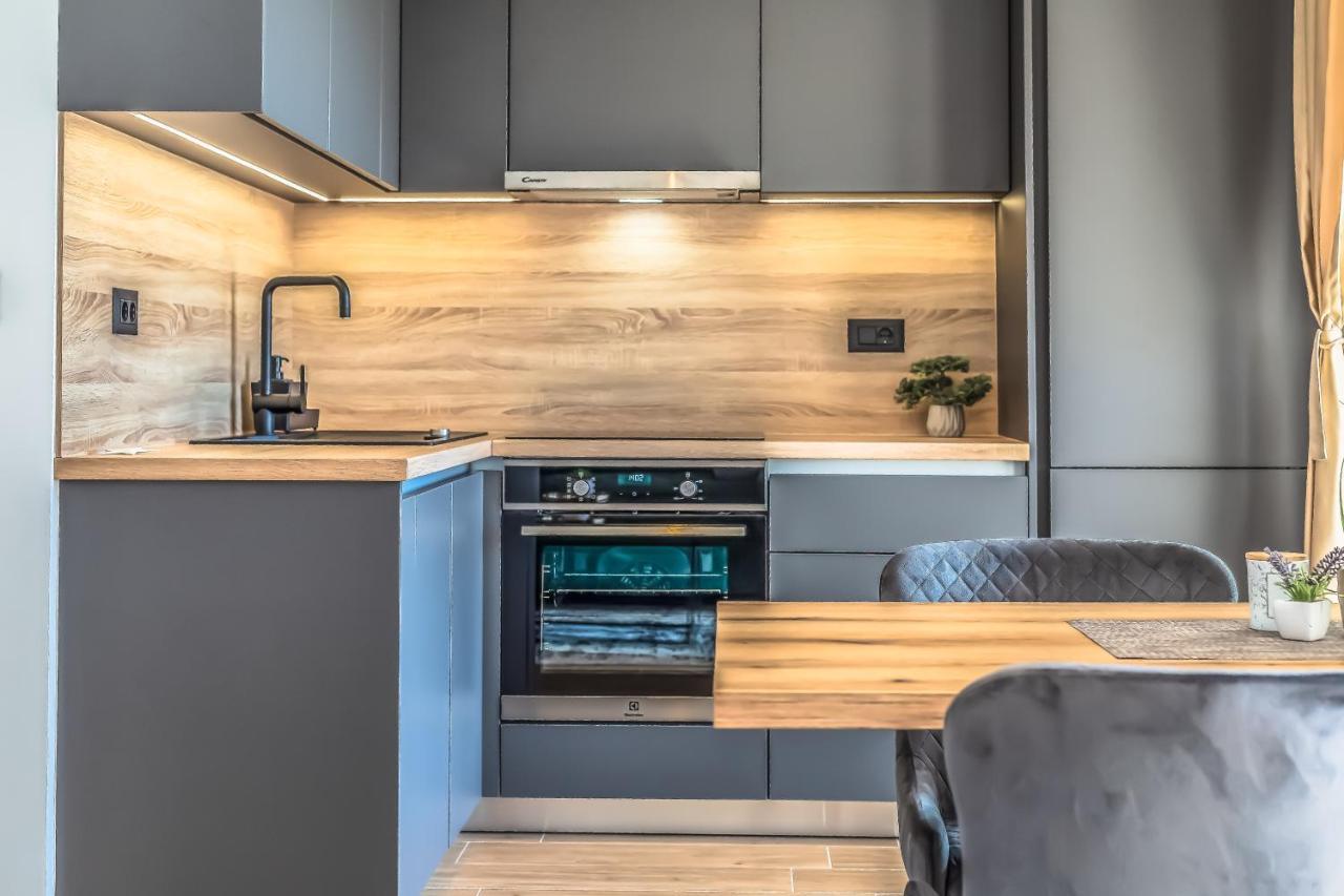 Apartmani Nikola Baška Voda Kültér fotó