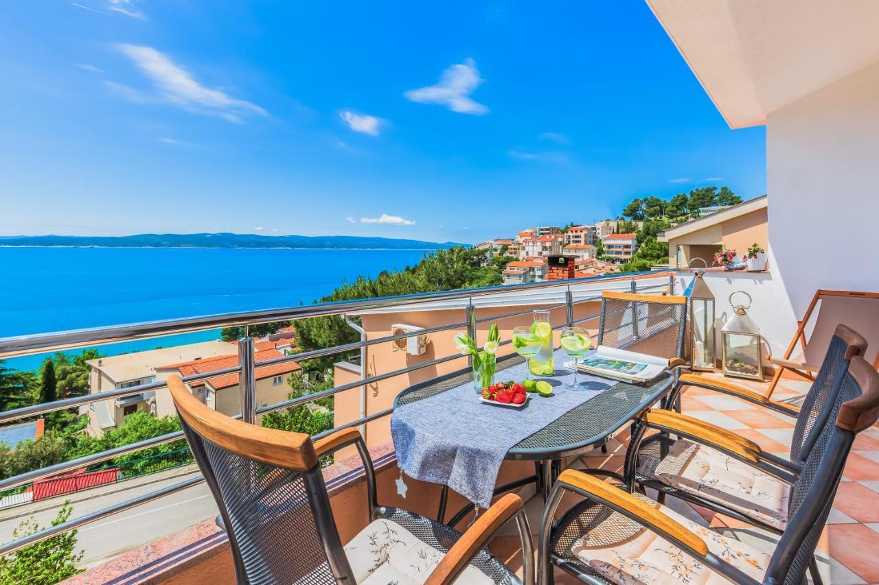 Apartmani Nikola Baška Voda Kültér fotó
