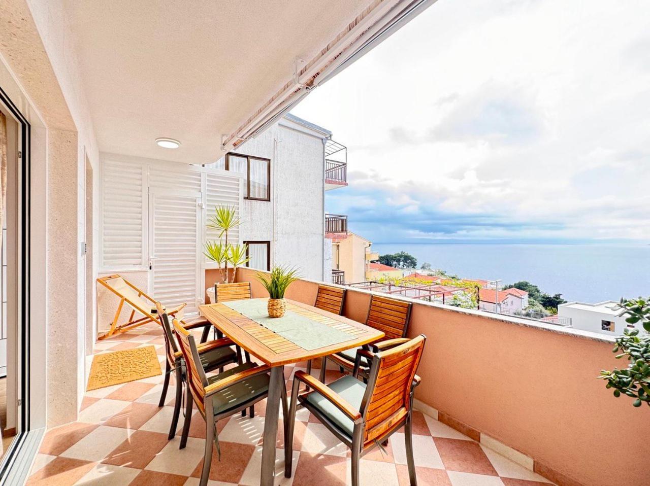 Apartmani Nikola Baška Voda Kültér fotó