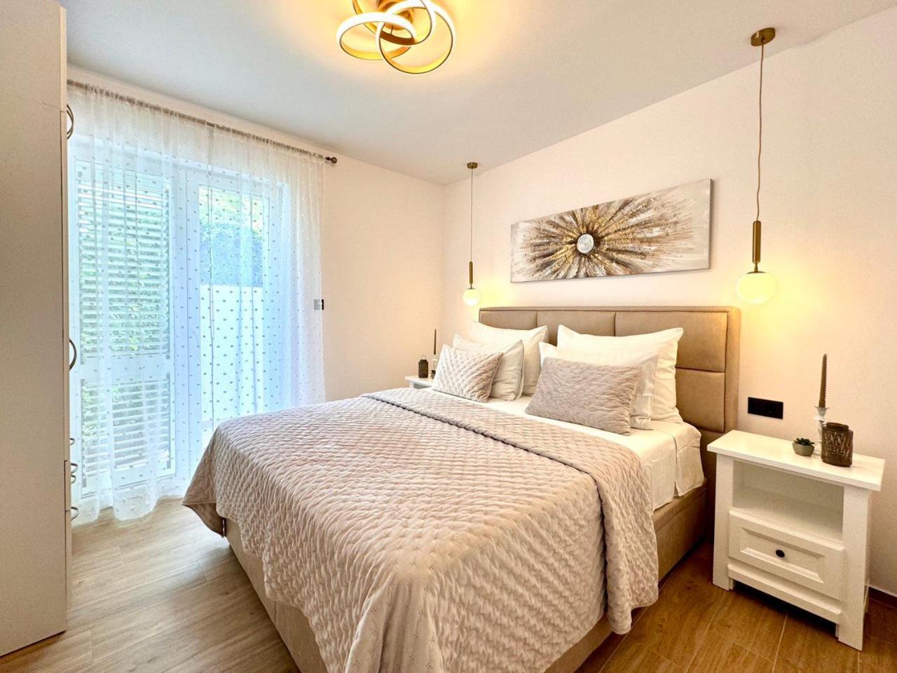 Apartmani Nikola Baška Voda Kültér fotó